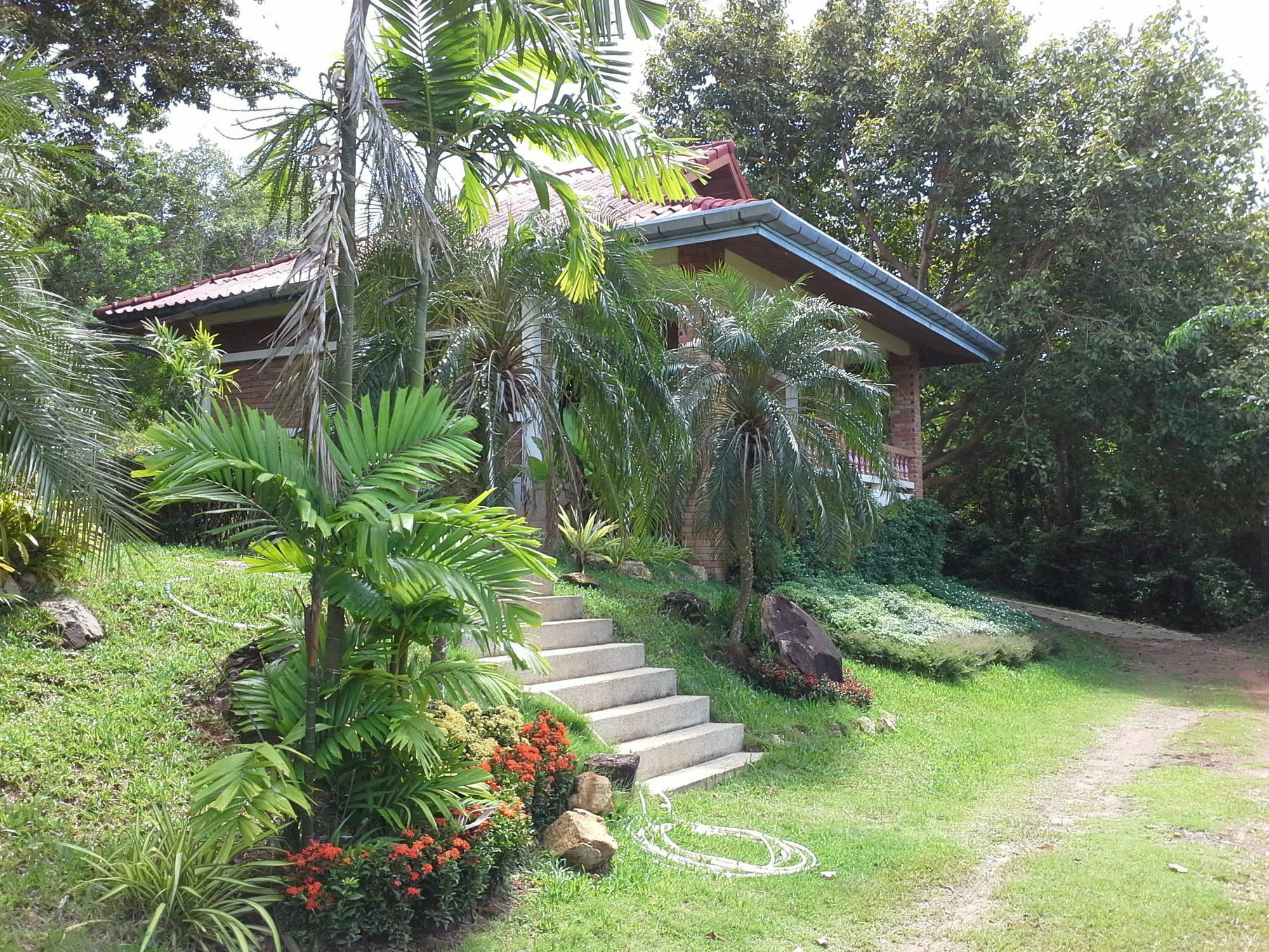 Freedom Estate Sea View Apartments Koh Lanta Exterior photo